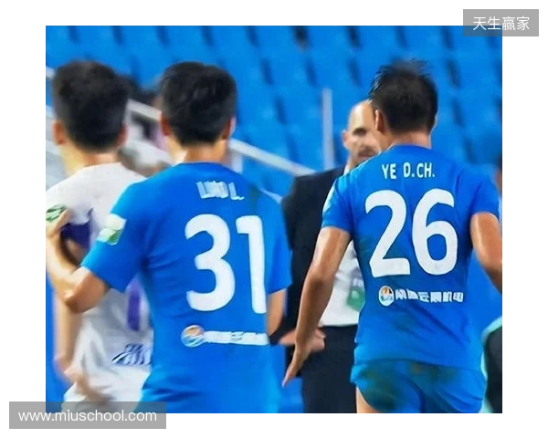 德转：原天津津门虎球员阮杨以自由转会的形式重返南通支云